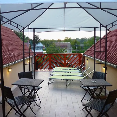 Parton & Bowling Pensión