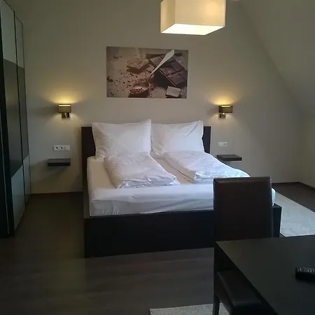 Konukevi Parton & Bowling *