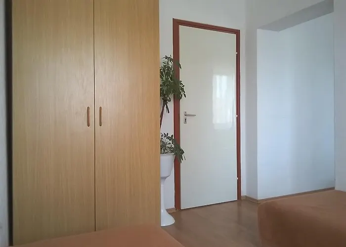 Pensiune Parton & Bowling *