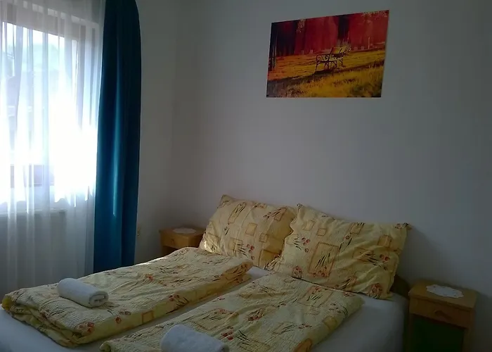 Parton & Bowling Tiszakécske