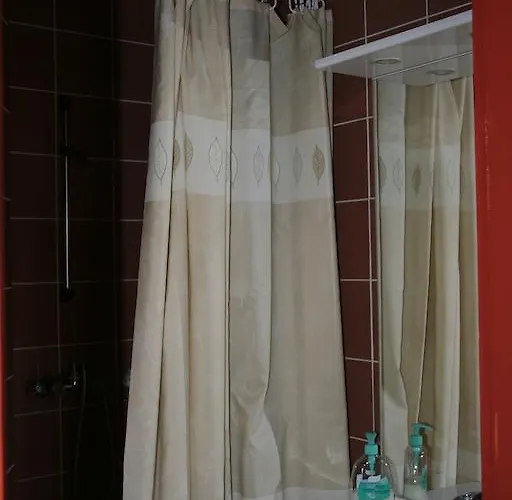 Pensiune Parton & Bowling *