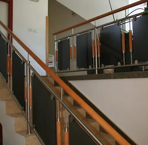 Pensiune Parton & Bowling *