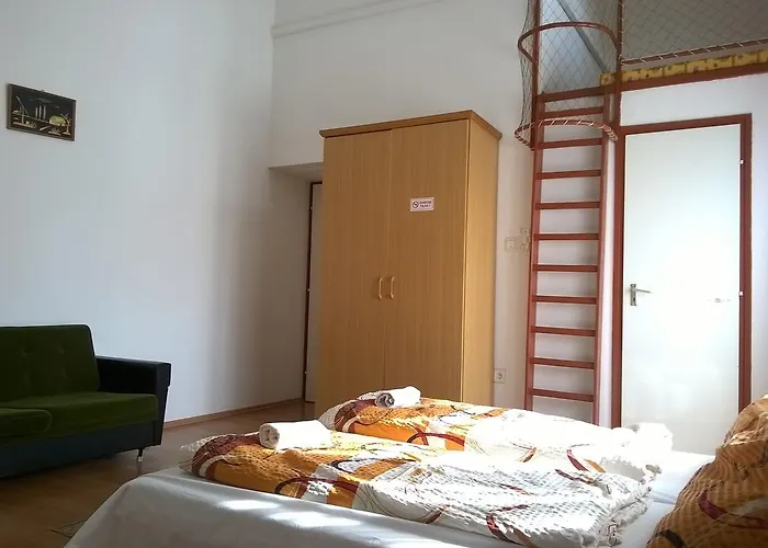 Pensiune Parton & Bowling *